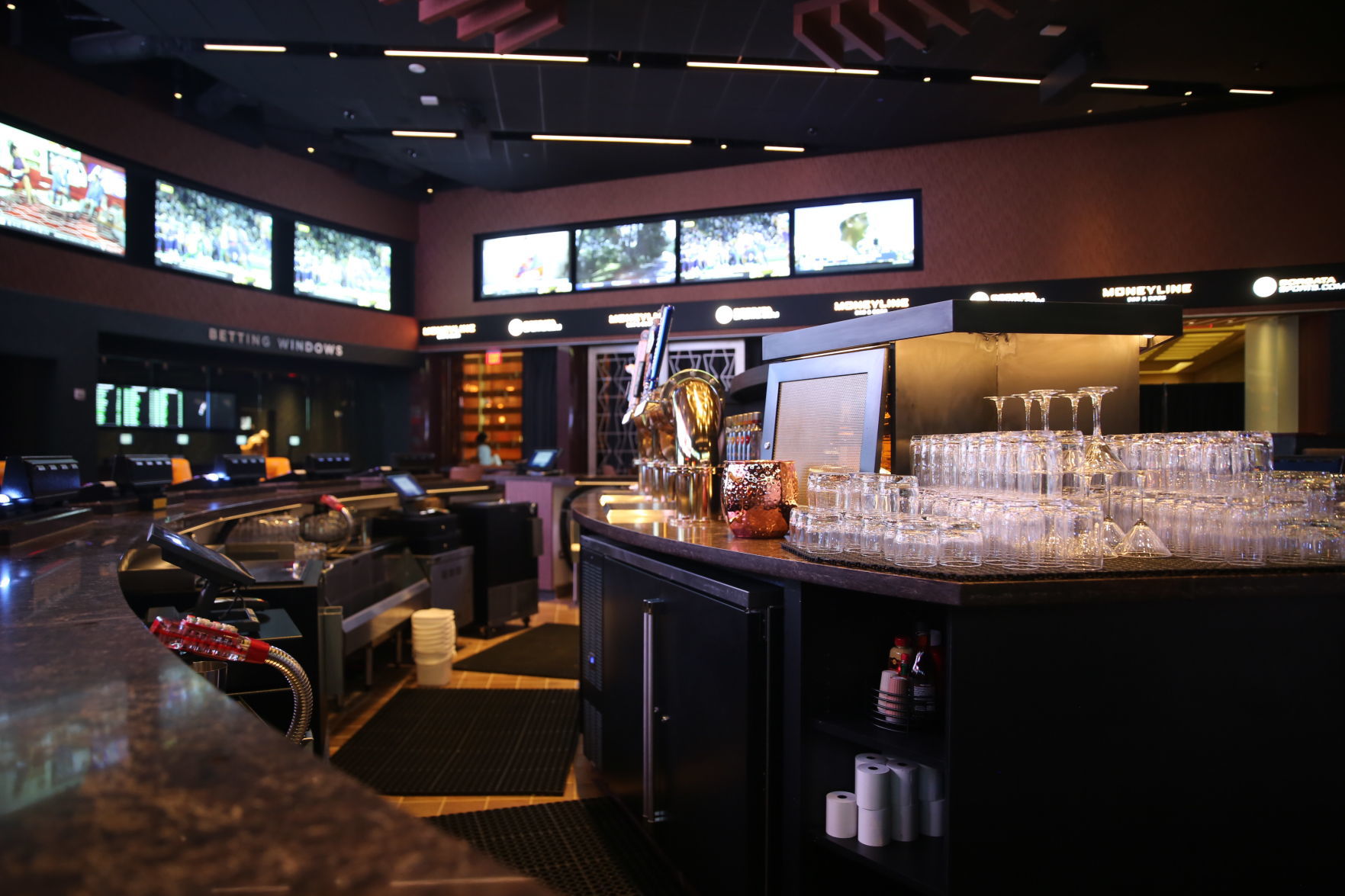 Borgata Moneyline Bar & Book 8